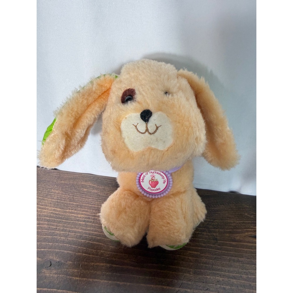 VTG 1981 Kenner Strawberry Shortcake Pupcake Plush Dog Huckleberry Pie Friend